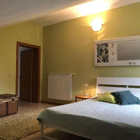 Modern In Tuscany With Swimming Pool Пеша